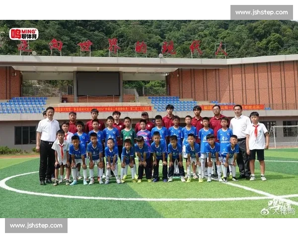 穗安街超 U10 决赛巡礼：晨诚龙队 VS 龙归小学，少年绿茵巅峰战